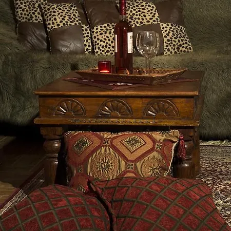 οντάς και Πανσιόν Αράχωβα